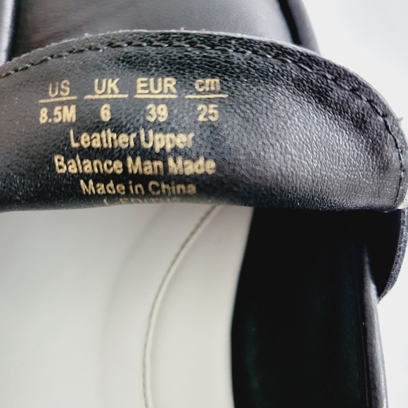 NEW Franco Sarto Black Leather Slip On Loafers - Picture 7 of 7